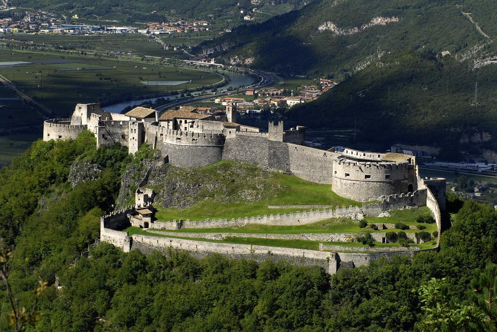 Hotel Sant'Ilario Rovereto  Exteriör bild