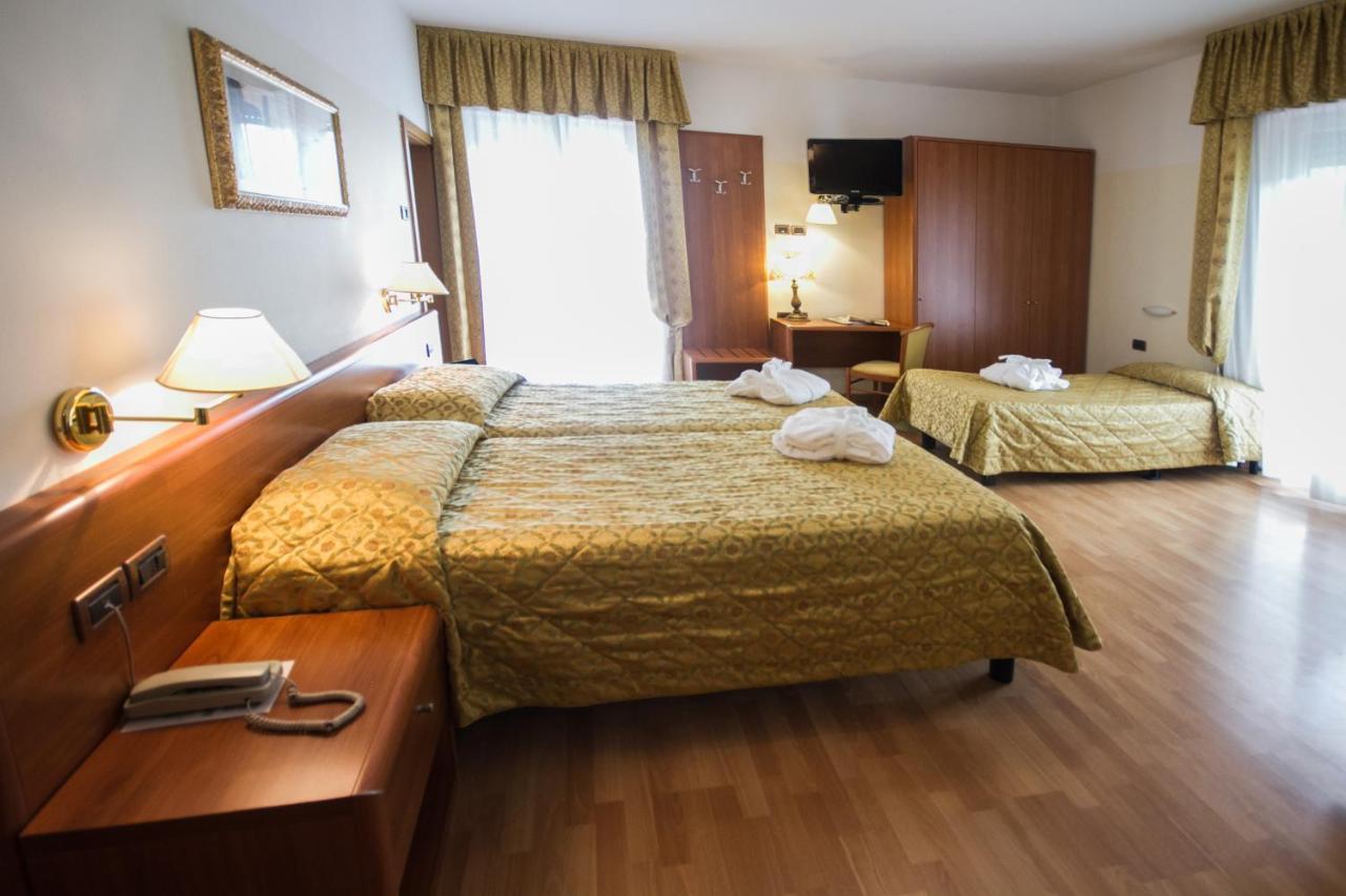 Hotel Sant'Ilario Rovereto  Exteriör bild
